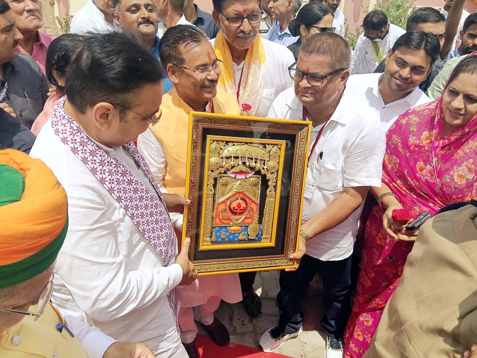 पूर्व यूआईटी चैयरमेन महावीर रांका ने मुख्यमंत्री का किया अभिनंदन…..